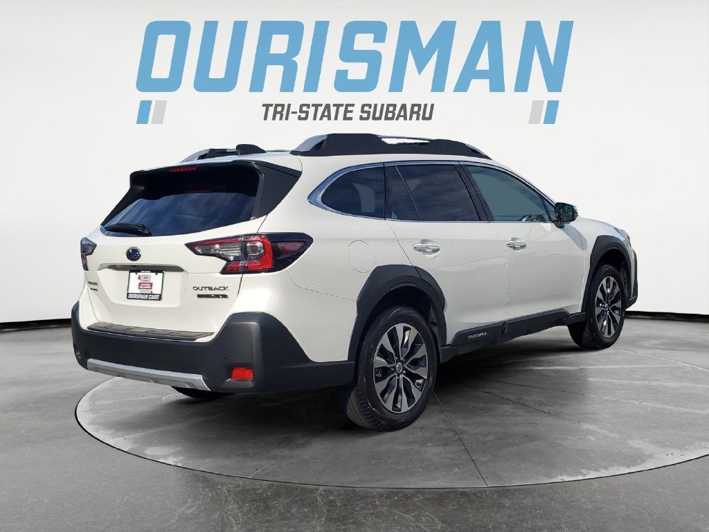 Certified 2025 Subaru Outback Touring XT AWD/4WD image 6