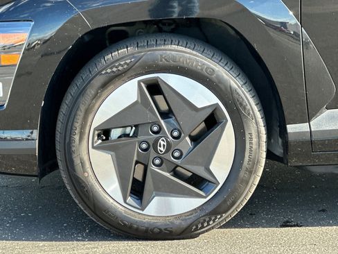 Used 2024 Hyundai Kona SEL FWD image 26
