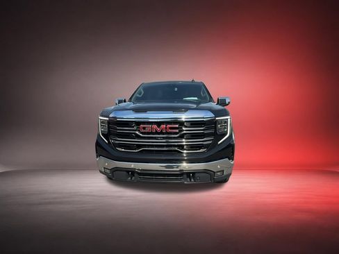 Certified 2022 GMC Sierra 1500 SLT w/ SLT Premium Plus Package AWD/4WD image 3