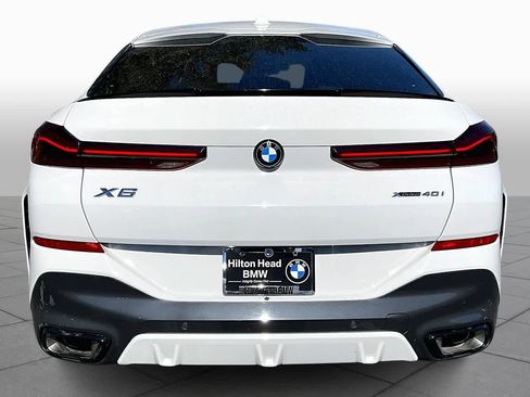 Certified 2025 BMW X6 xDrive40i w/ Executive Package image 4