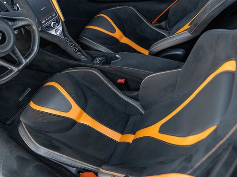 Used 2022 McLaren 720S Performance RWD image 30
