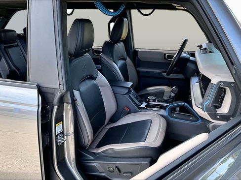 Used 2022 Ford Bronco Wildtrak AWD/4WD image 9