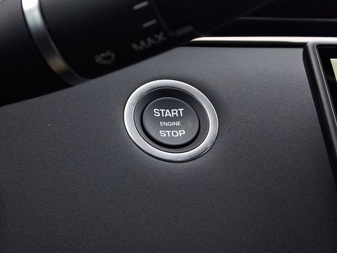 New 2026 Land Rover Range Rover Evoque S image 20