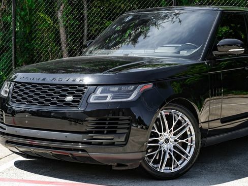 Used 2019 Land Rover Range Rover Supercharged image 6