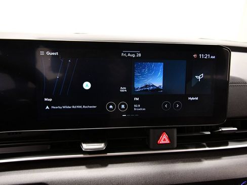Certified 2026 Kia Carnival EX FWD image 23