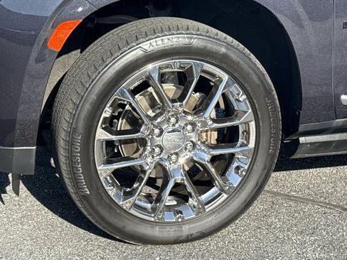 Used 2023 GMC Yukon Denali w/ LPO, Floor Liner Package AWD/4WD image 21