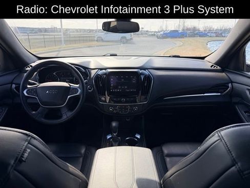 Used 2023 Chevrolet Traverse LT w/ Midnight/Sport Edition image 7