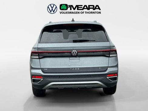 New 2025 Volkswagen Taos SE image 4