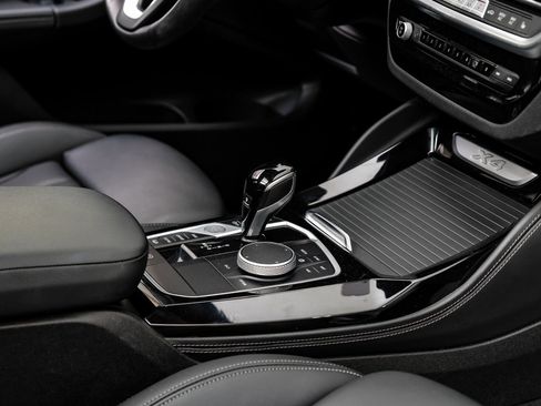 Used 2024 BMW X4 xDrive30i image 28