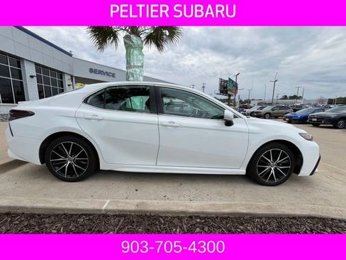 Used 2023 Toyota Camry SE image 17