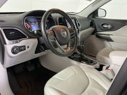 Used 2019 Jeep Cherokee Limited AWD/4WD image 21