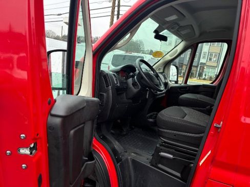 Used 2021 RAM ProMaster 2500 image 17