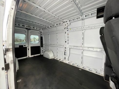 Used 2023 RAM ProMaster 2500 image 27