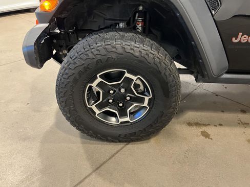 Used 2023 Jeep Gladiator Mojave w/ LED Lighting Group image 38