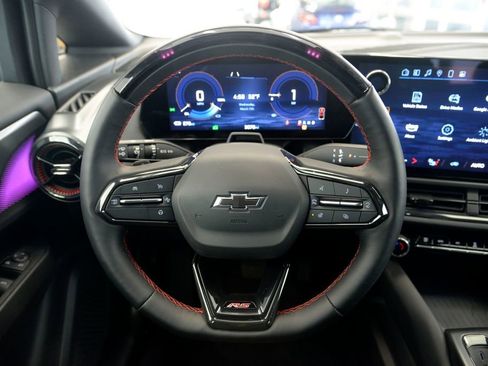 Used 2024 Chevrolet Equinox EV RS image 18