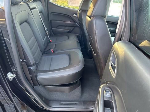 Used 2022 GMC Canyon AT4 image 28