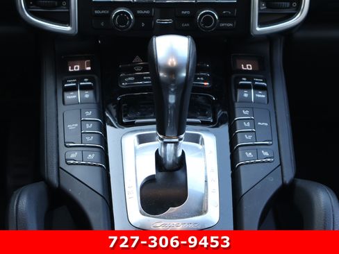 Used 2016 Porsche Cayenne AWD/4WD image 17