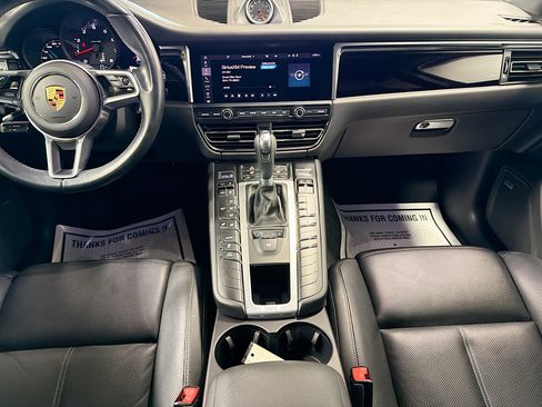 Certified 2021 Porsche Macan image 19