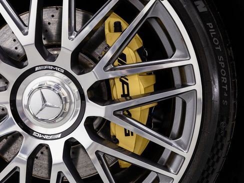 Used 2022 Mercedes-Benz SL 63 AMG 4MATIC image 41