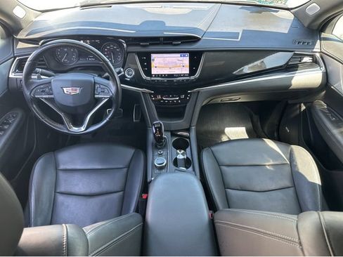 Certified 2023 Cadillac XT6 Sport w/ Technology Package AWD/4WD image 7