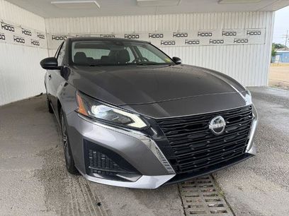 Used 2024 Nissan Altima 2.5 SV