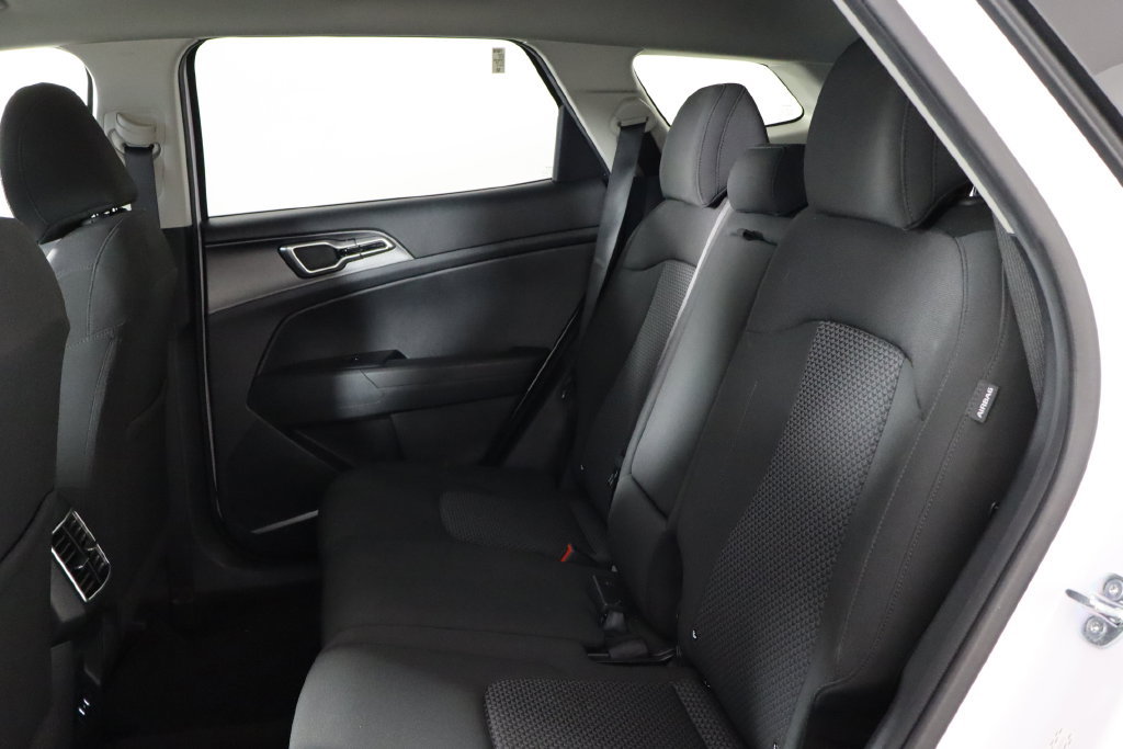 Used 2026 Kia Sportage LX w/ LX Convenience Package FWD image 11