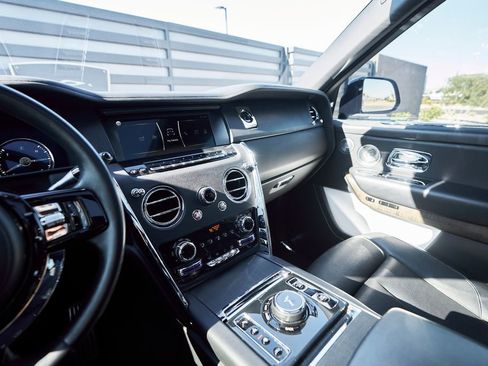 Used 2019 Rolls-Royce Cullinan AWD/4WD image 66