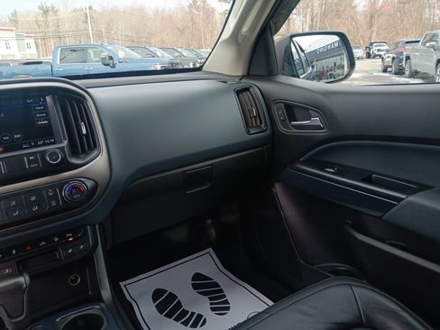 Used 2020 Chevrolet Colorado Z71 image 12