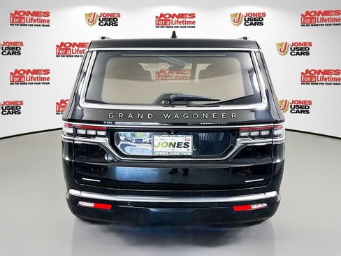 Used 2022 Jeep Grand Wagoneer Series III w/ Rear Seat Video Group 1 AWD/4WD image 19