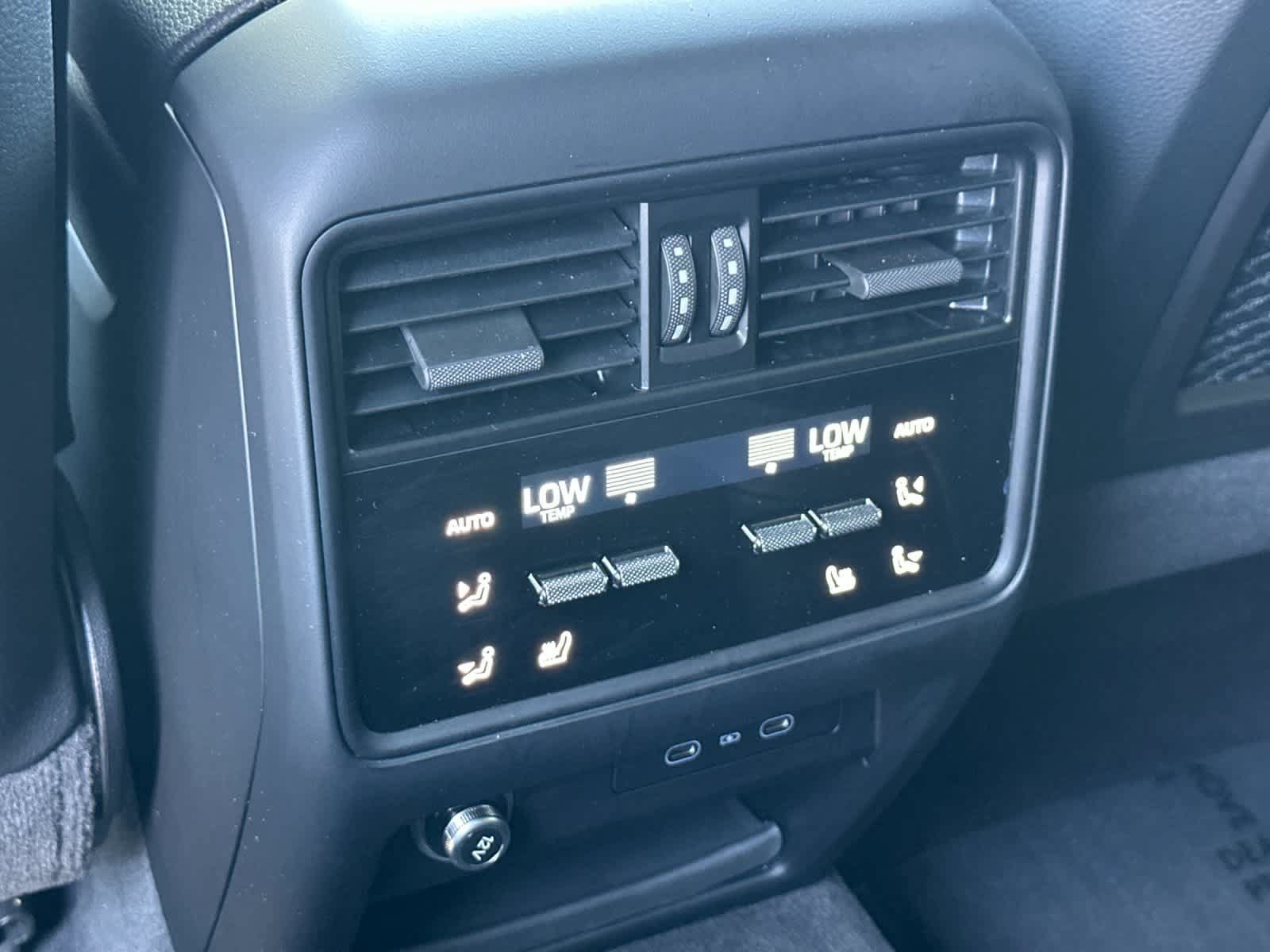 Certified 2026 Porsche Cayenne AWD/4WD image 14
