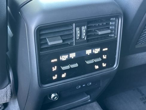 Certified 2026 Porsche Cayenne AWD/4WD image 14
