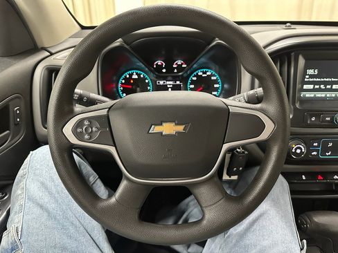Used 2018 Chevrolet Colorado W/T w/ Custom Special Edition image 25