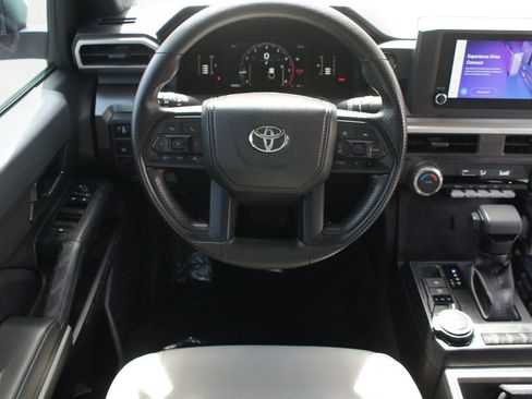 Used 2024 Toyota Tacoma SR5 AWD/4WD image 5