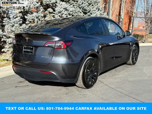 Used 2024 Tesla Model Y Long Range image 8