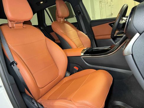 Used 2025 Mercedes-Benz GLC 300 GLC 300 image 13