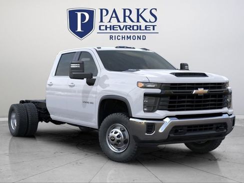 New 2025 Chevrolet Silverado 3500 W/T w/ WT Convenience Package image 7