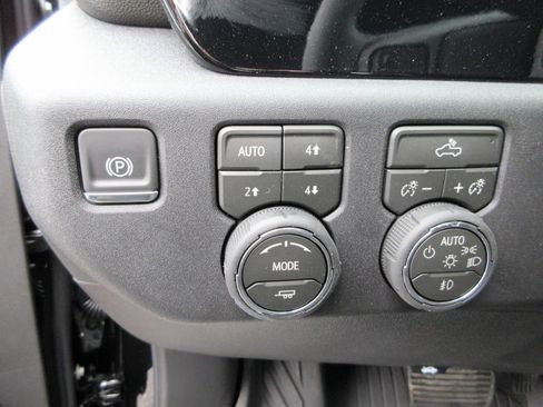 New 2026 Chevrolet Silverado 1500 RST w/ Z71 Off-Road Package AWD/4WD image 24
