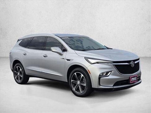 Used 2022 Buick Enclave Essence w/ Sport Touring Edition image 3