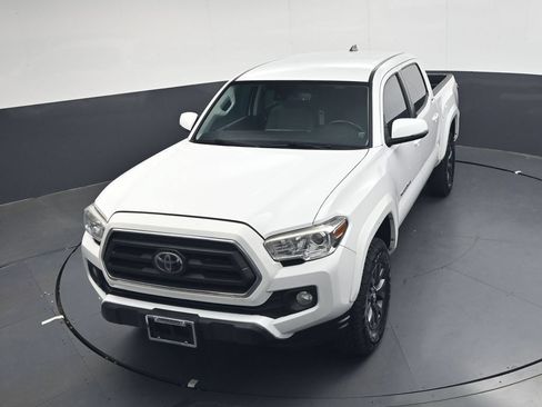 Used 2020 Toyota Tacoma SR5 w/ Technology Package AWD/4WD image 22