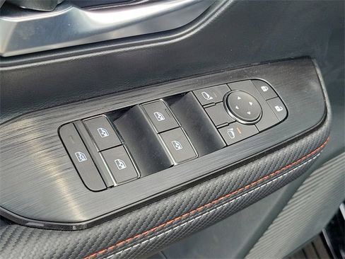 New 2025 Nissan Kicks SR w/ SR Premium Package image 21