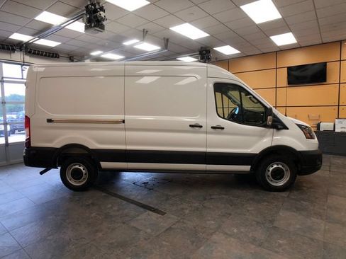New 2026 Ford Transit 250 148 Medium Roof RWD image 8