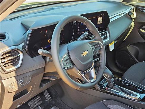 New 2026 Chevrolet TrailBlazer LT w/ Convenience Package image 3