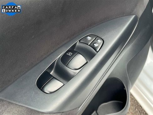 Used 2015 Nissan Sentra SR w/ Navigation Package image 30