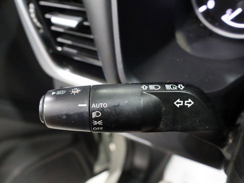 Used 2023 Nissan Rogue SL w/ SL Premium Package image 39