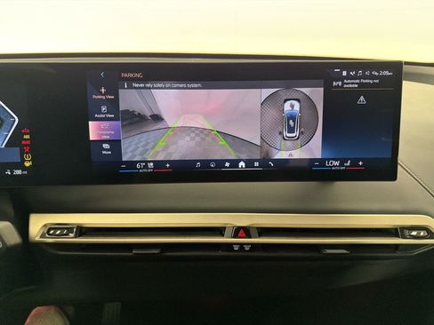 Used 2024 BMW iX xDrive50 w/ Premium Package AWD/4WD image 19