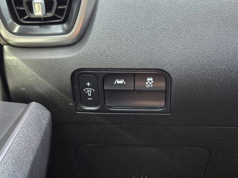 Used 2023 Kia Sorento S w/ Panoramic Sunroof Package image 24