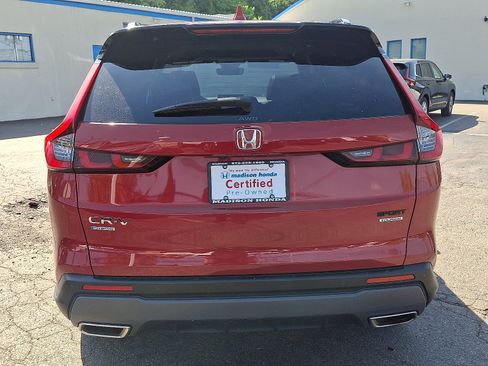 Used 2023 Honda CR-V Sport Touring image 8