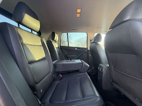 Used 2016 Volkswagen Tiguan S image 31