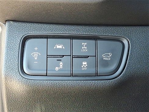 Used 2020 Hyundai Santa Fe Limited image 27