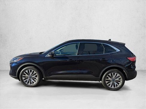 Used 2021 Ford Escape Titanium w/ Class II Trailer Tow Package image 7